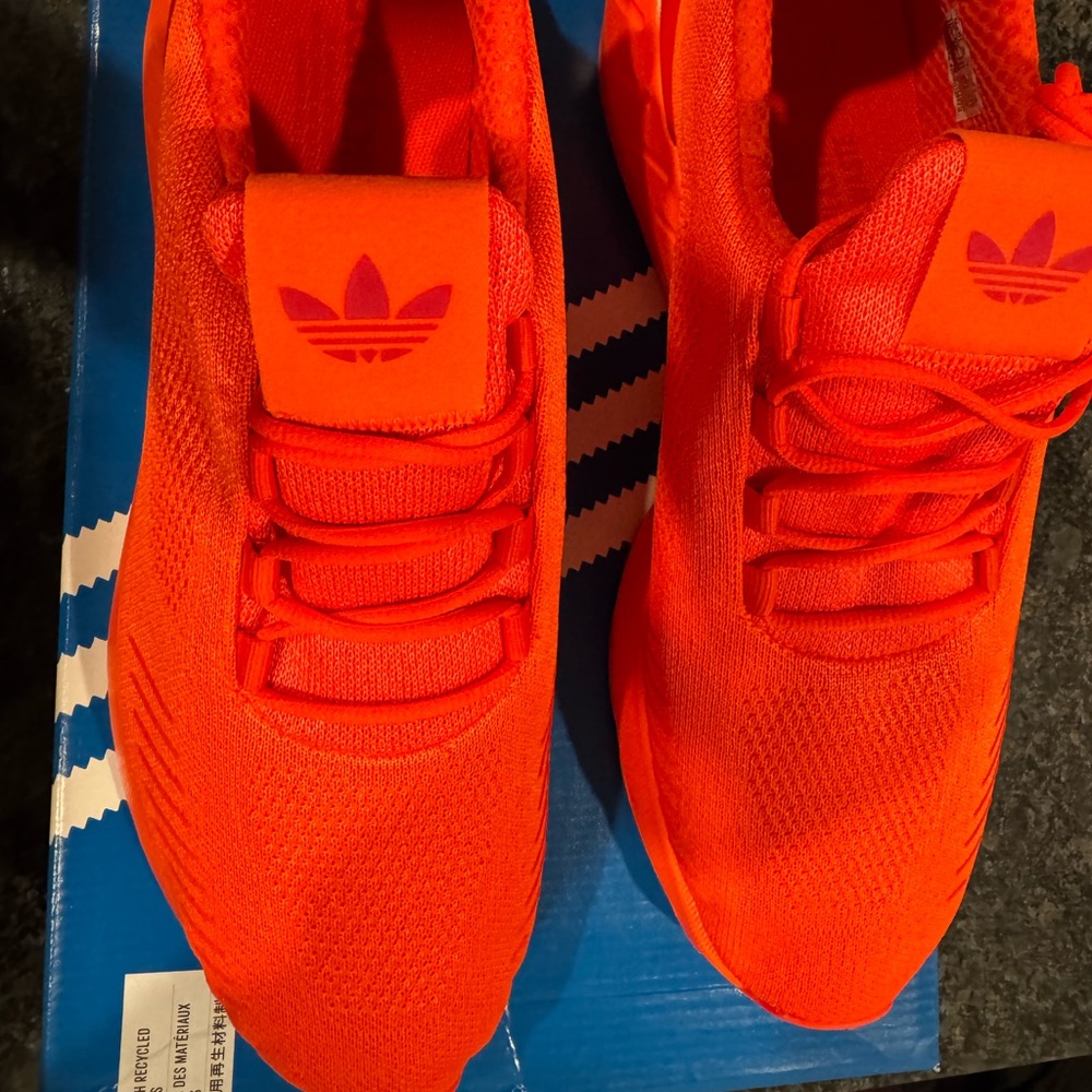 Brand New Adidas Swift Run 22